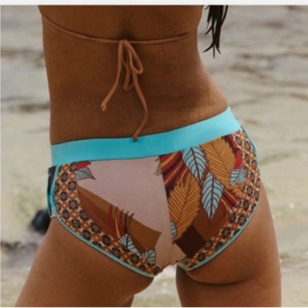Free People Set Jesse Surf Rashie Fez Surf Bootie Shorts NEW Free-est XS - Picture 3 of 12